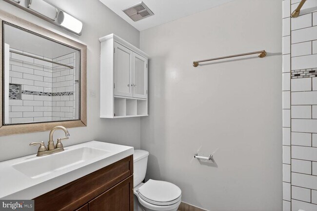 Building Photo - 12564 Garland Tree Ct