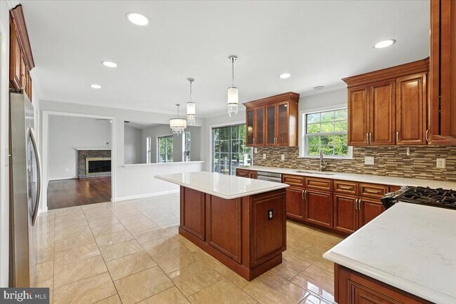Building Photo - 1562 Kingstream Cir