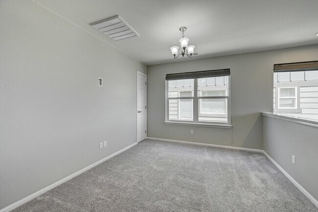 Building Photo - $3,325 - 3 Bed, 3 Bath Home in Centennial ...