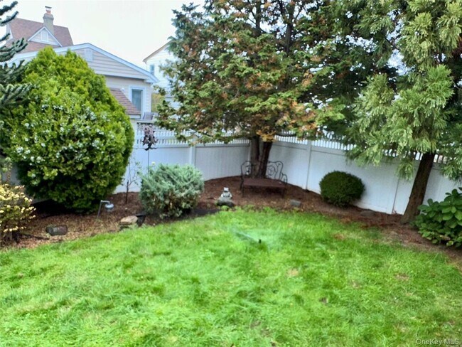 Building Photo - 1316 Mcclure Ave