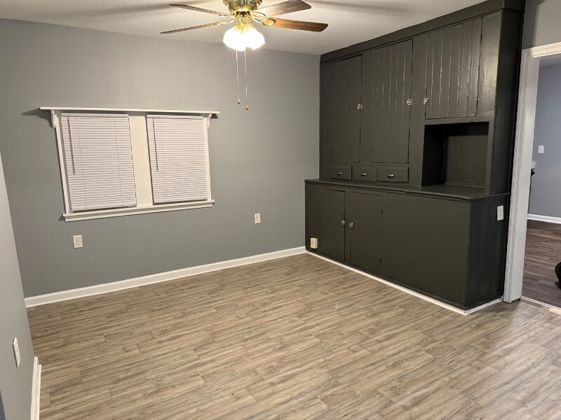 Building Photo - 208 E North St