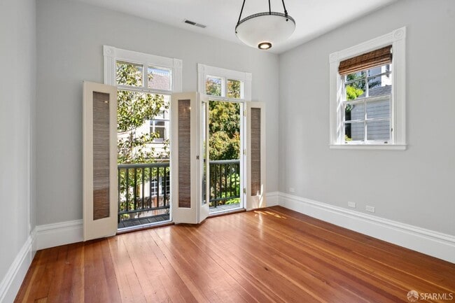 Building Photo - 2250 Webster St