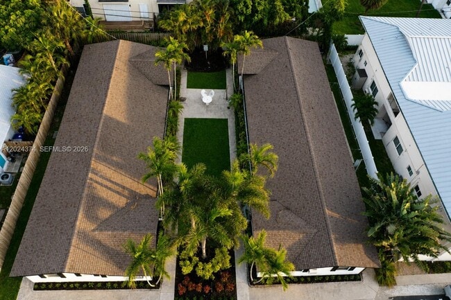 Building Photo - 3210 Canal Dr