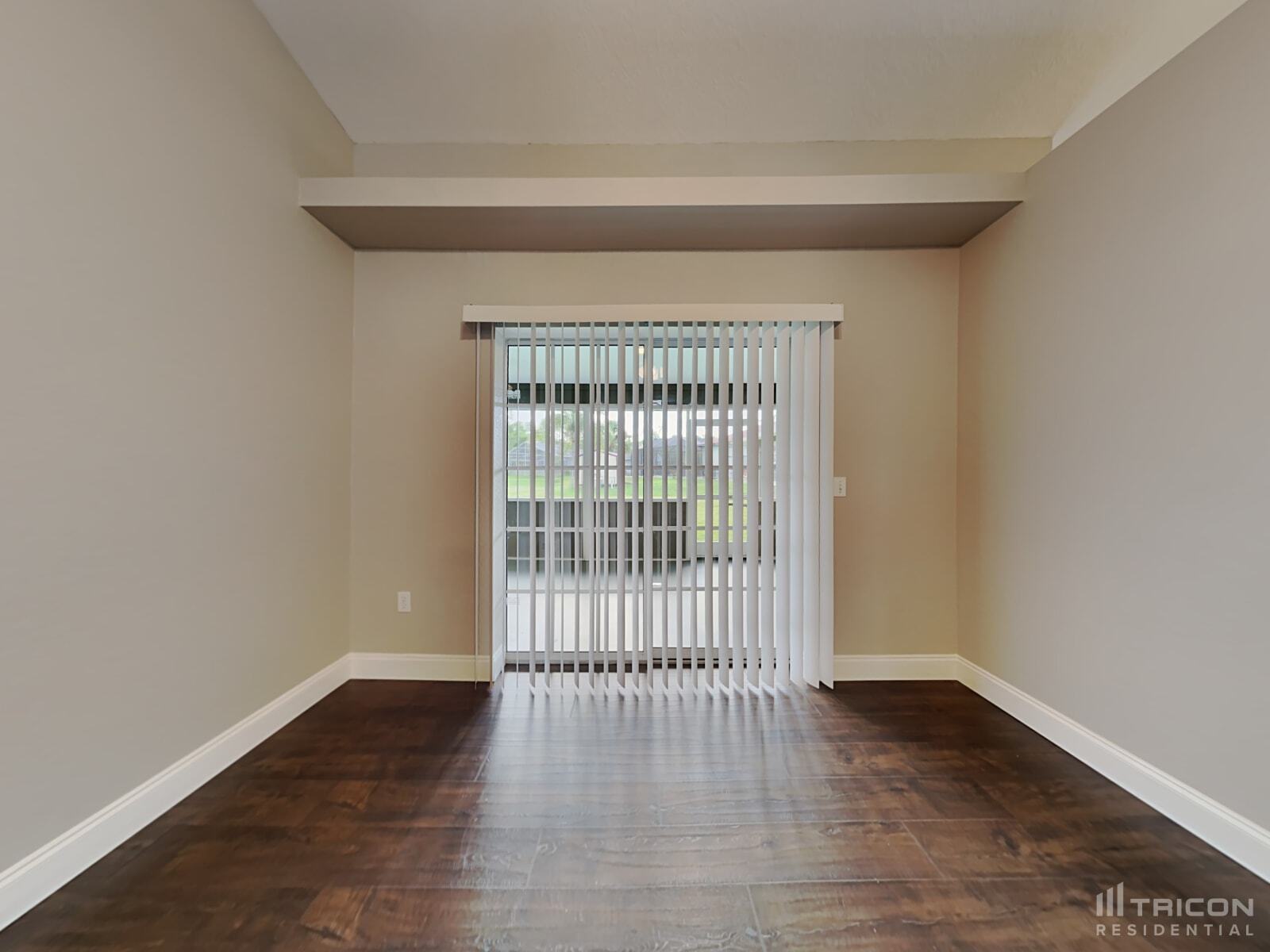 Building Photo - 3598 N Biscayne Dr