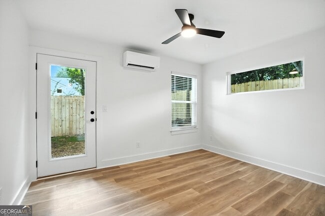 Building Photo - 1597 Glenwood Ave SE