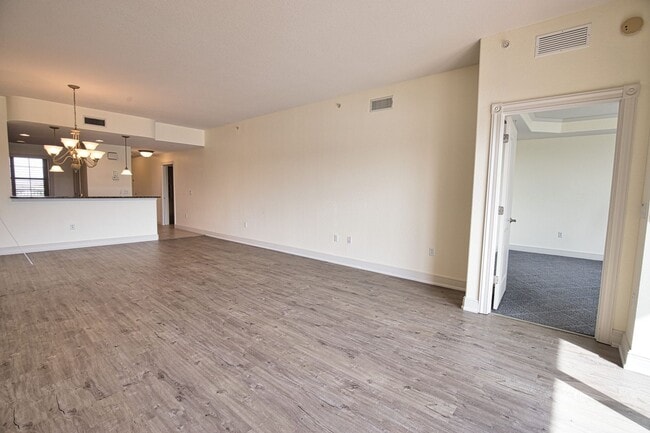 Building Photo - Annual Unfurnished 2 Bedroom 2 Bathroom with a Flex Room in The Waterfront on Venice Island!