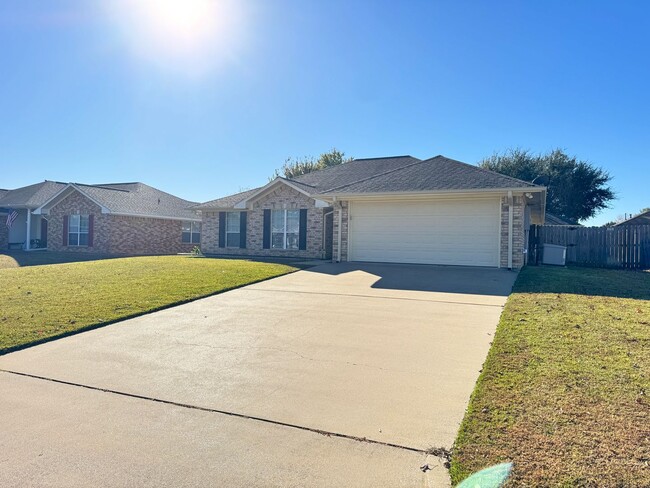 Building Photo - 11281 Grand Slam Dr