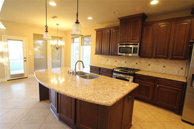 Building Photo - Biscayne Lake Drive, Pearland, TX 77584 - 4 BR 3.5 BA single-family home