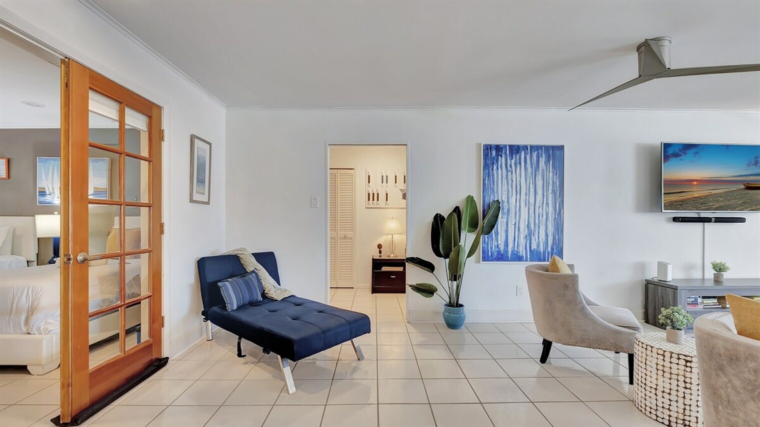 Building Photo - 571 94th Ave N