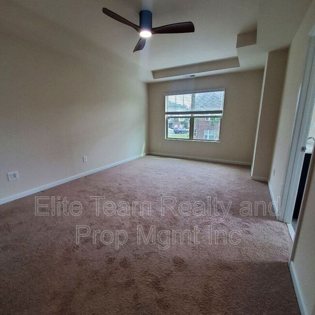 Building Photo - 4033 Black Walnut Wy