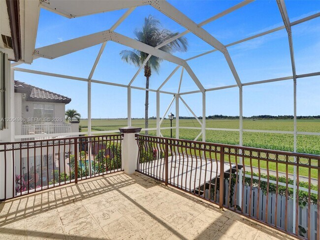 Building Photo - 6662 SW 166th Ct