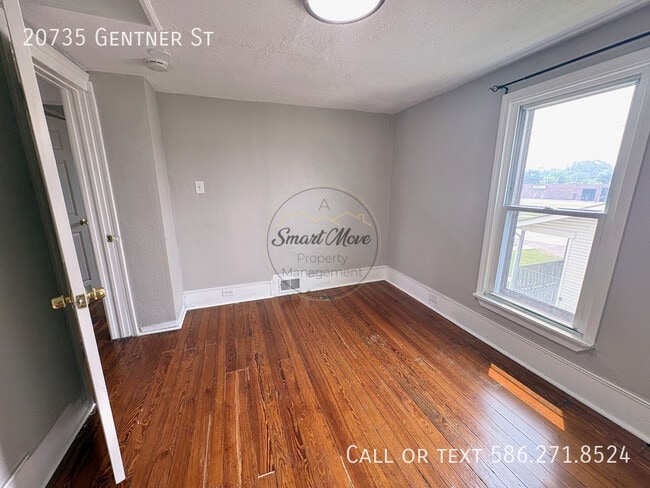 Building Photo - 20735 Gentner St