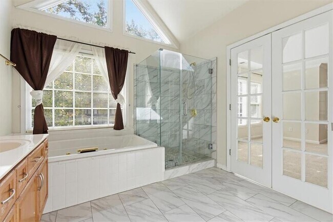 Building Photo - 3986 Fox Glen Dr