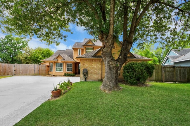 Building Photo - 12303 Gambit Dr