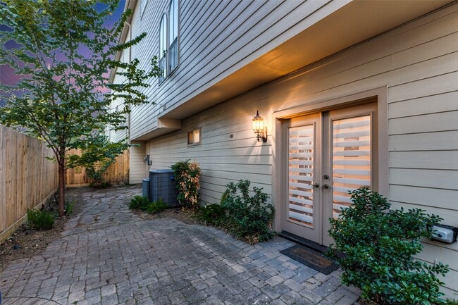 Building Photo - 4512 Rose St