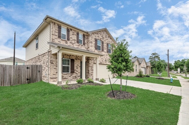 Building Photo - 7810 Hightree Dr
