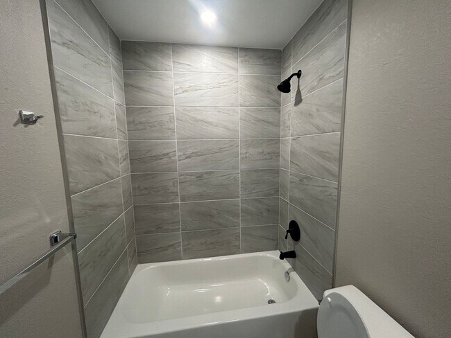 Building Photo - BRAND new construction 4 Bedroom 3 Bathrooms