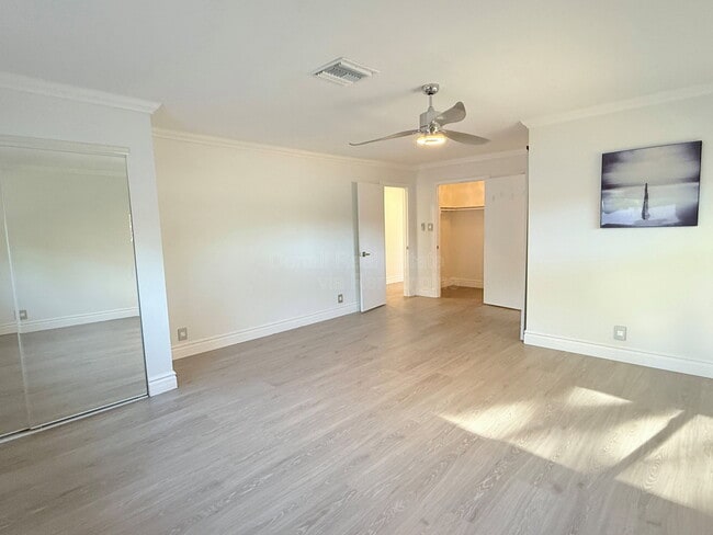 Building Photo - 8139 E Mulberry St