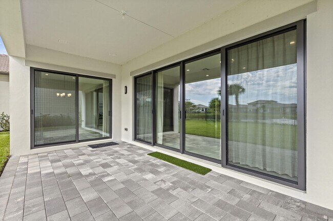 Building Photo - 10033 Stockrun Dr