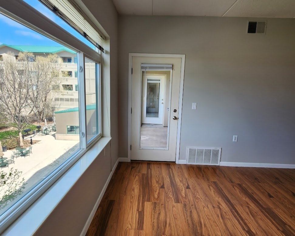 12 living room view to patio - 400 N Richmond St