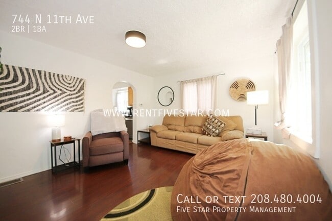 Building Photo - 744 N 11th Ave