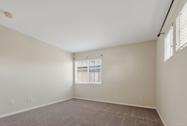 Building Photo - 10009 Kika Ct