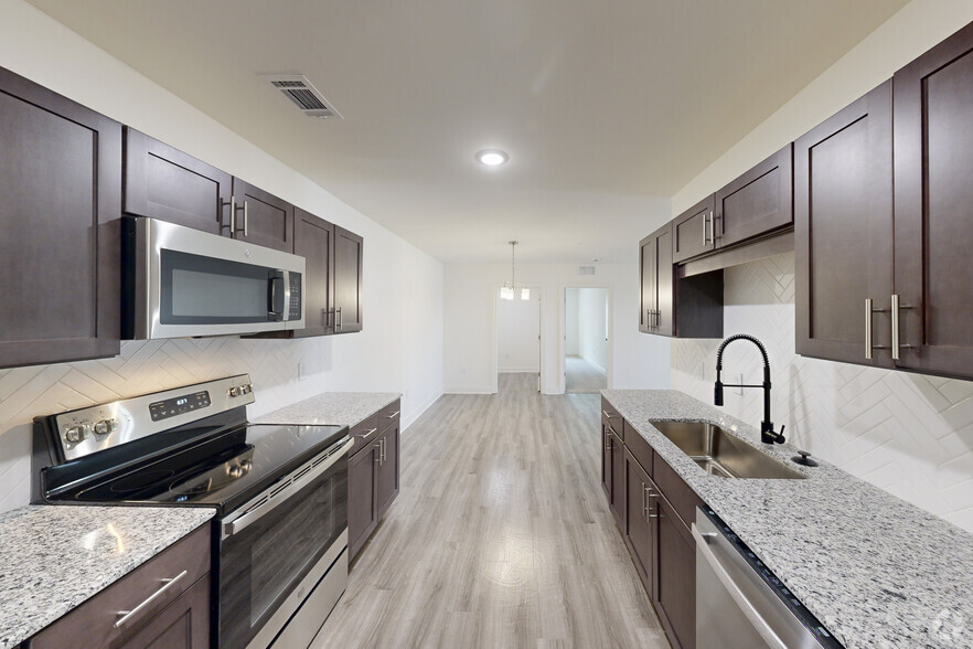 3BR-2BA-1,622-SF - Belle Mor