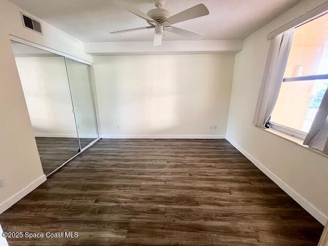 Building Photo - 102 Riverside Dr