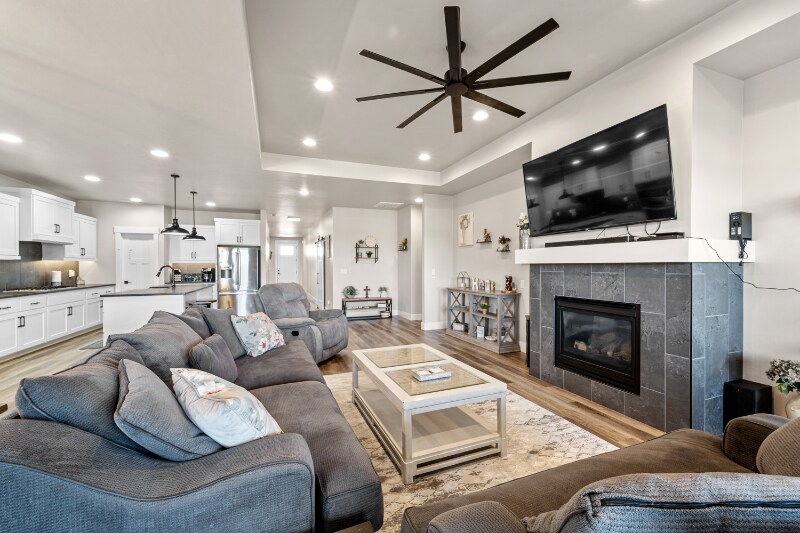 Building Photo - 3056 E Columbus River Ct