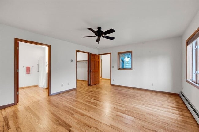 Building Photo - Great 3br Home Near UM Available ASAP