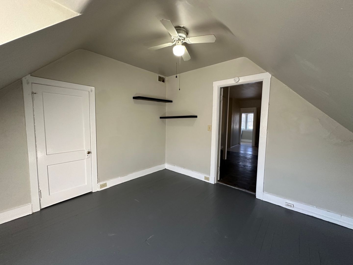 Building Photo - 2659 Bellevue Ave