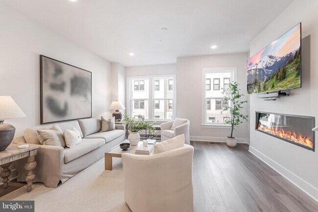 Building Photo - 12742 Verdant Wy