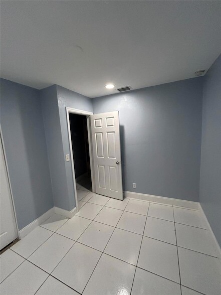 Building Photo - 1481 NW 2nd St