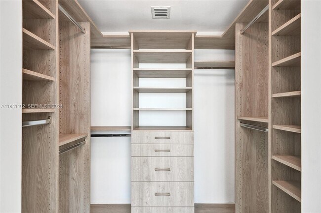 Building Photo - 888 Biscayne Blvd