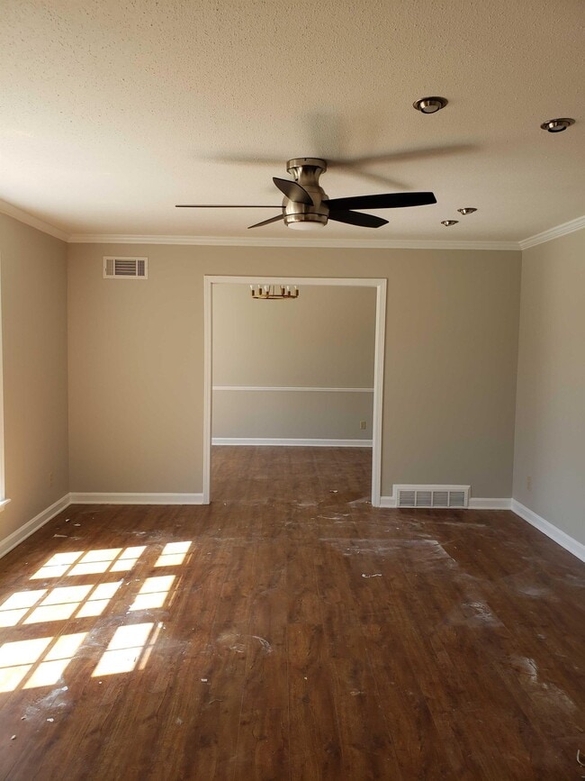 Building Photo - 5718 Rich Rd