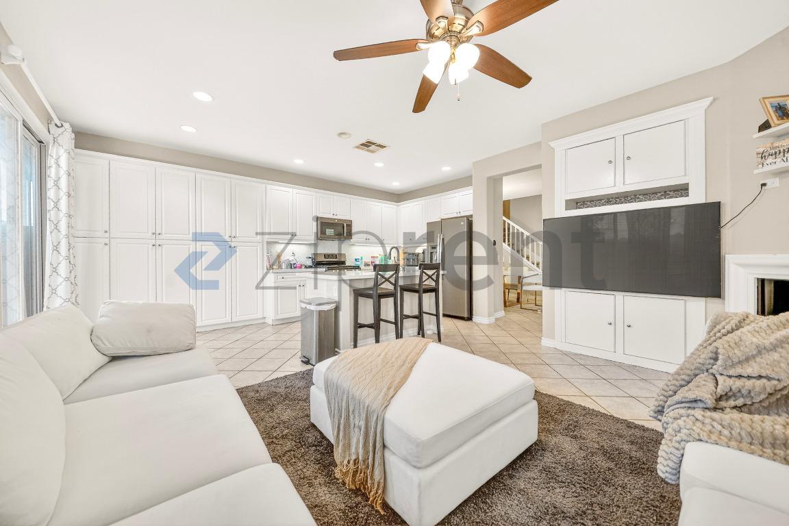 Building Photo - 19341 Opal Ln