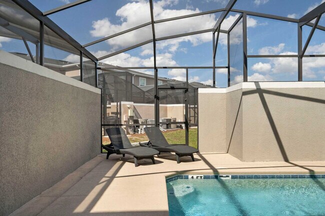 Building Photo - 4291 Paragraph Dr