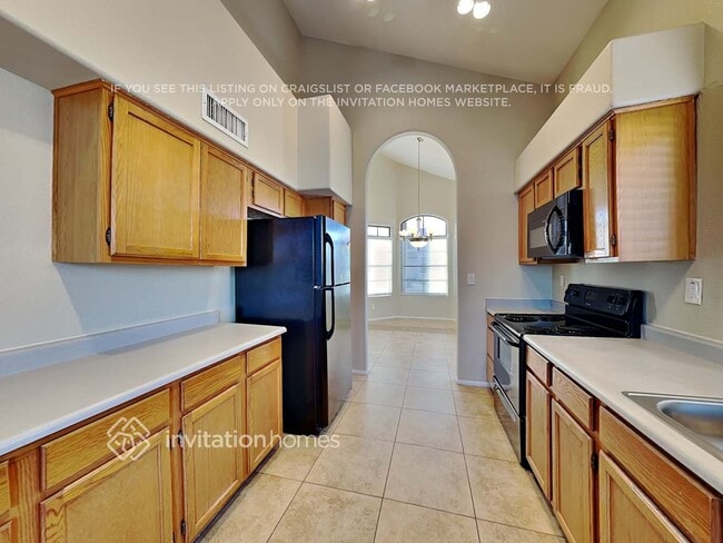 Building Photo - 3519 N 107th Dr