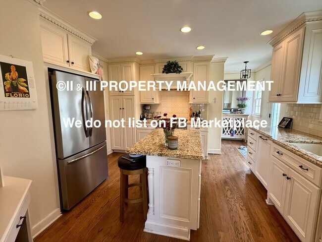 Building Photo - 1314 W Red Bridge Rd