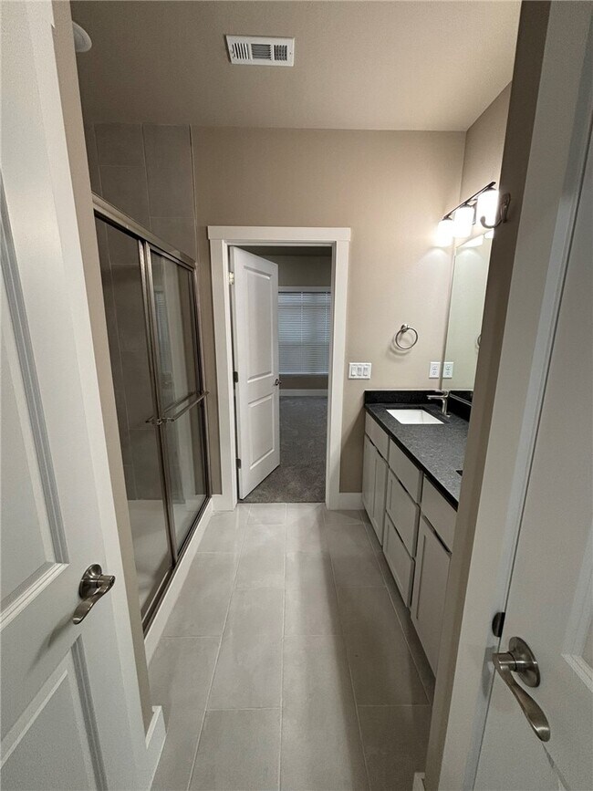 Building Photo - 470 Azurite Rd