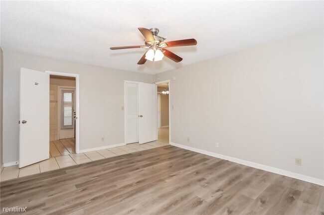 Building Photo - 3 br, 2 bath House - 11799 NW 26th St