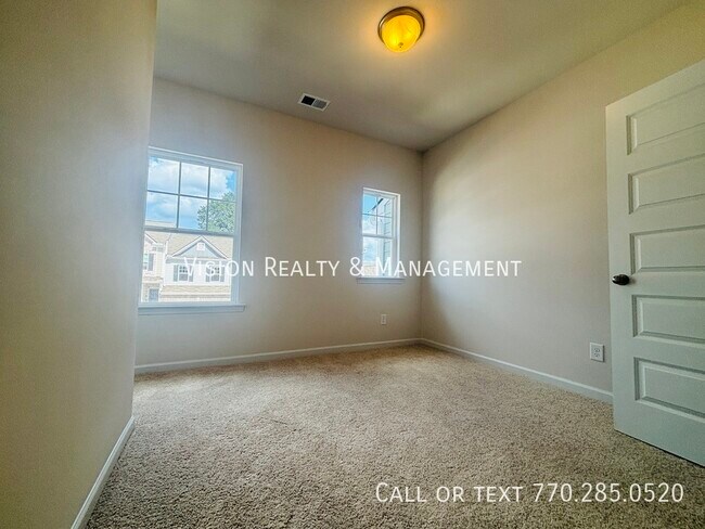 Building Photo - 206 Bastian Dr