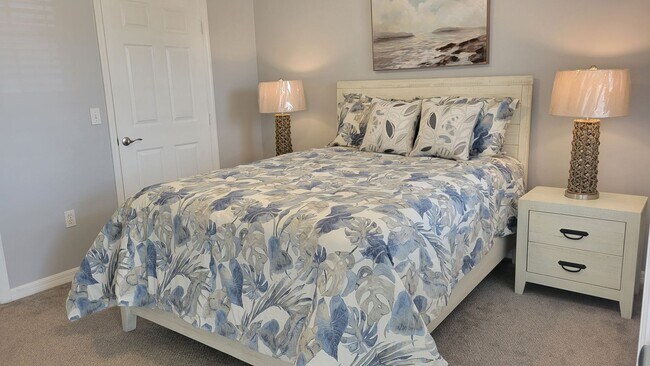 Building Photo - Seasonal/short term only 2/2 ground floor condo downtown Sarasota at Villagio!