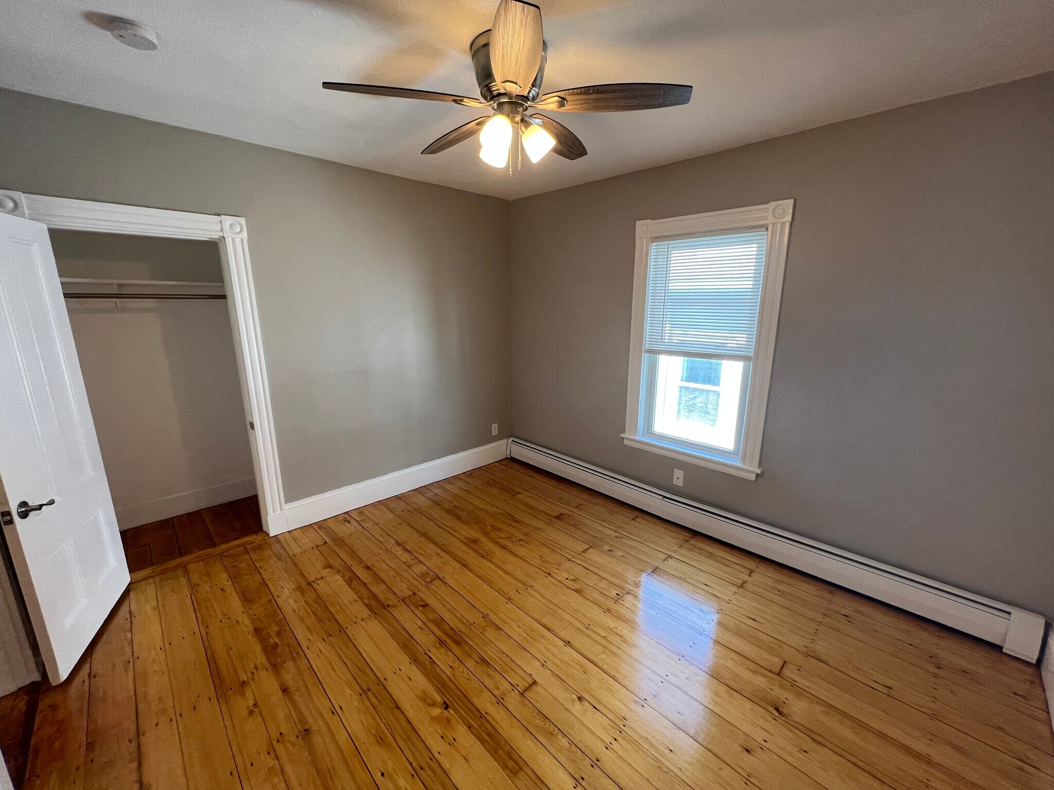 Building Photo - 4 Gilson Ter