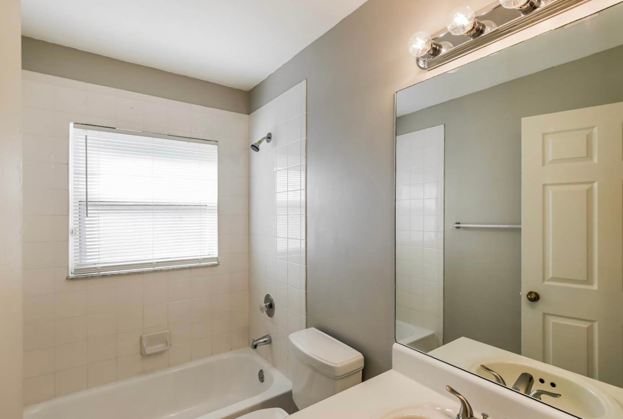 Building Photo - 5010 SW 151st Ter