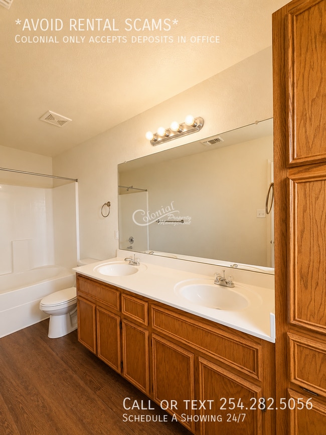 Building Photo - 1529 Justin Lp