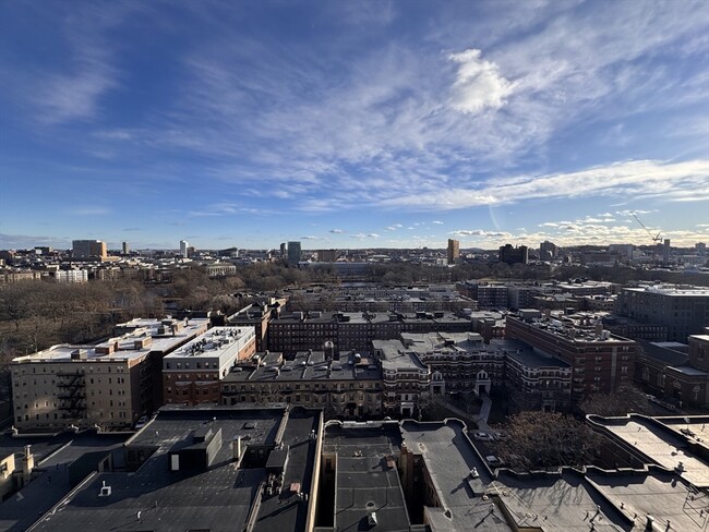 Building Photo - 1282 Boylston St