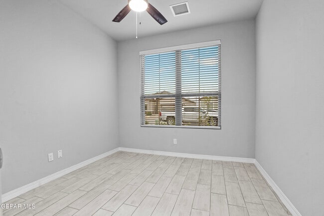 Building Photo - 11133 Blazing Star Pl