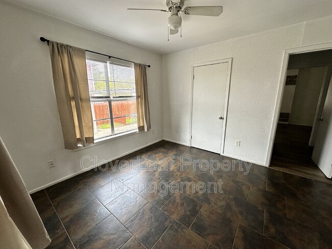 Building Photo - 317 Kashmuir Pl