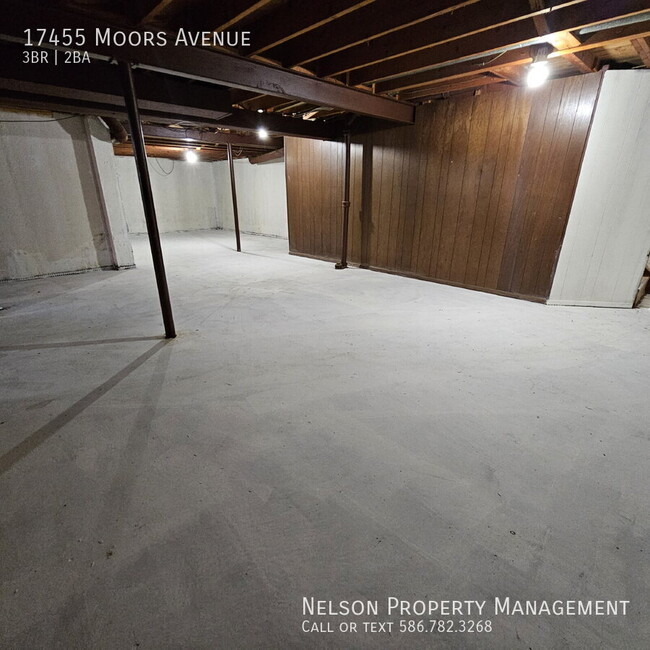 Building Photo - 17455 Moors Ave